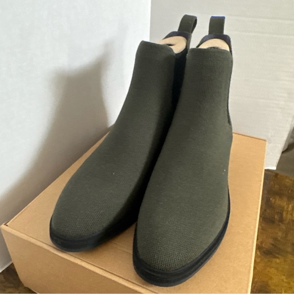 Rothy’s The Chelsea Boot NEW Women’s Size 8.5 Dark Green Army Green NEW - Picture 1 of 5